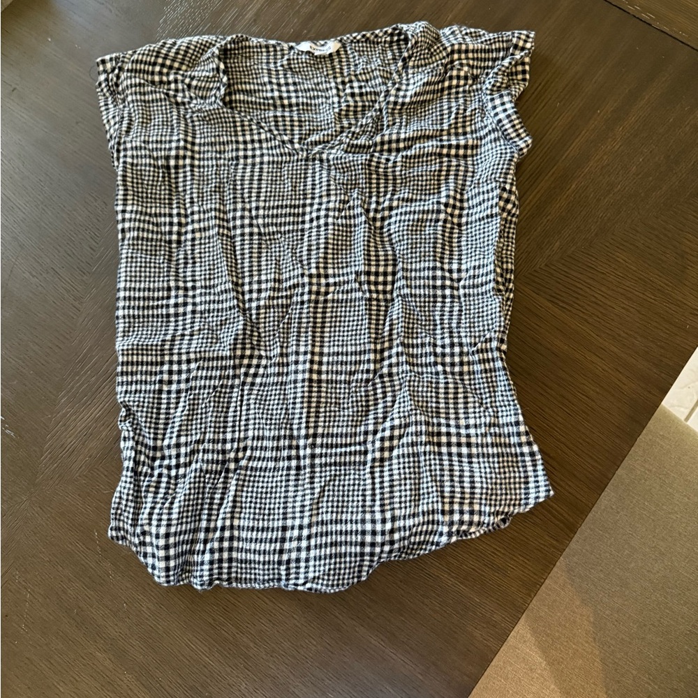 Express Black and White Blouse with Classic Checkered Design
